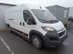 Weiß Gebraucht 2022 Peugeot Boxer Premium Van | 9.999 € (Fairer Preis)