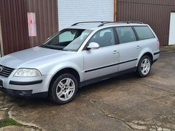 Silber Gebraucht 2004 VW Passat Kombi | 1.100 € (Superpreis)