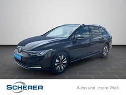 Grenadillschwarz metallic (metallic) Gebraucht 2024 VW Golf VIII Move Kombi | 27.200 € (Fairer Preis)