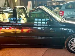 Schwarz Gebraucht 2002 VW Golf Cabriolet Cabrio | 6.999 €