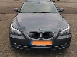 Grau Gebraucht 2007 BMW 530 Kombi | 5.499 € (Etwas zu teuer)