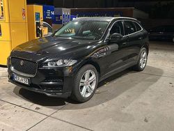 Schwarz Gebraucht 2017 Jaguar F-Pace R-Sport SUV | 19.500 € (Etwas zu teuer)