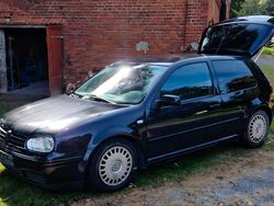 Schwarz Gebraucht 2001 VW Golf Highline Coupé | 1.100 € (Guter Preis)