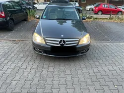 Grau Gebraucht 2010 Mercedes 180 Avantgarde Limousine | 6.000 €