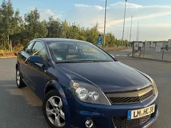 Blau Gebraucht 2005 Opel Astra GTC Kleinwagen | 1.950 €