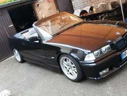 Schwarz Gebraucht 1997 BMW 320 Cabriolet Performance Cabrio | 8.999 € (Guter Preis)