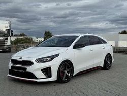 Weiß Gebraucht 2019 Kia ProCeed Kleinwagen | 19.800 € (Fairer Preis)