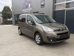 Lack nocciola/metalliclackier Gebraucht 2017 Citroën Berlingo Shine Kombi | 8.899 € (Fairer Preis)