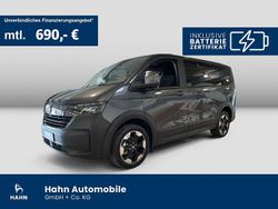 Schwarz Gebraucht 2025 VW Caravelle Life Van / Kleinbus | 64.440 €