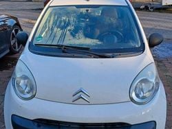 Weiß Gebraucht 2008 Citroën C1 Style Kleinwagen | 1.650 € (Fairer Preis)