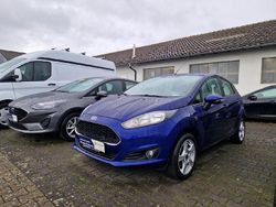 Blau Gebraucht 2017 Ford Fiesta Celebration Kleinwagen | 9.985 € (Fairer Preis)