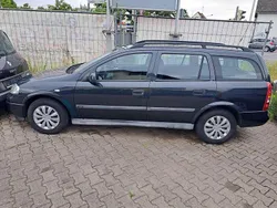 Schwarz Gebraucht 1998 Opel Astra Kombi | 890 € (Guter Preis)