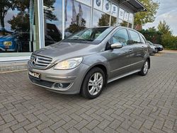 Grau Gebraucht 2006 Mercedes B170 Van / Kleinbus | 1.990 € (Fairer Preis)
