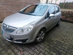 Grau Gebraucht 2009 Opel Corsa Limousine | 2.499 € (Fairer Preis)
