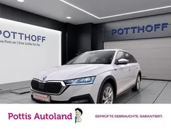 Weiss Gebraucht 2022 Skoda Octavia Kombi | 28.777 € (Guter Preis)