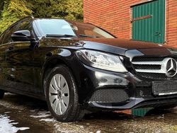Schwarz Gebraucht 2017 Mercedes C220 Kombi | 12.790 € (Fairer Preis)