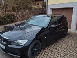 Schwarz Gebraucht 2007 BMW 330 M Sport Kombi | 7.500 € (Guter Preis)