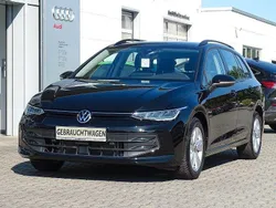 Schwarz Gebraucht 2025 VW Golf VIII Life Kombi | 25.900 € (Fairer Preis)
