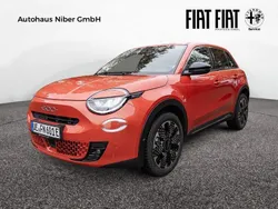 Orange Gebraucht 2023 Fiat 600E La Prima Limousine | 32.377 € (Etwas zu teuer)