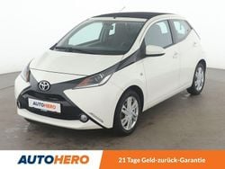 Weiß Gebraucht 2015 Toyota Aygo X-wave Kleinwagen | 7.820 € (Fairer Preis)