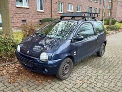 Blau Gebraucht 2002 Renault Twingo Initiale Kleinwagen | 2.500 € (Teuer)