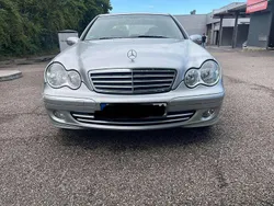 Grau Gebraucht 2004 Mercedes C200 Limousine | 3.900 € (Fairer Preis)