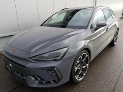 Taigagrau Gebraucht 2024 Cupra Leon Kombi | 42.475 € (Fairer Preis)