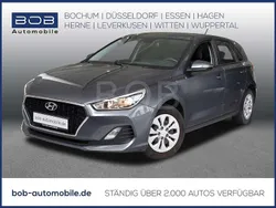 Grau Gebraucht 2019 Hyundai i30 Select Limousine | 12.490 € (Fairer Preis)