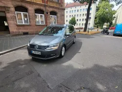 Grau Gebraucht 2015 VW Sharan Cup Van / Kleinbus | 11.499 € (Etwas zu teuer)