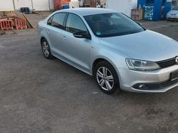 Silber Gebraucht 2012 VW Jetta Limousine | 3.999 € (Guter Preis)