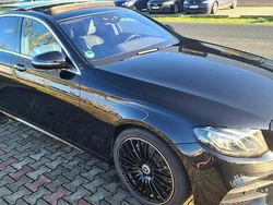 Schwarz Gebraucht 2020 Mercedes E220 AMG line Limousine | 34.900 € (Etwas zu teuer)