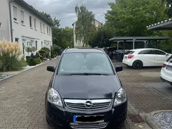 Schwarz Gebraucht 2013 Opel Zafira Family Van / Kleinbus | 4.300 € (Guter Preis)