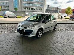 Silber Gebraucht 2008 Renault Grand Modus Van / Kleinbus | 1.750 €