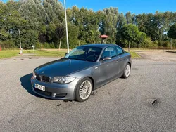 Grau Gebraucht 2008 BMW 120 Coupé Coupé | 9.500 €