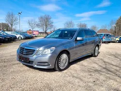 Silber Gebraucht 2013 Mercedes 300 Limousine | 8.980 €