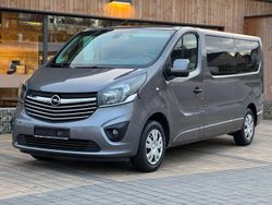 Grau Gebraucht 2015 Opel Vivaro Van | 13.880 € (Fairer Preis)