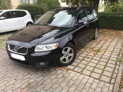 Schwarz Gebraucht 2011 Volvo V50 Kombi | 1.600 € (Superpreis)
