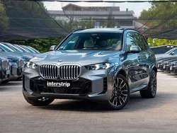 Grau Gebraucht 2024 BMW X5 M Sport SUV | 82.890 € (Superpreis)