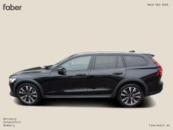 Schwarz Gebraucht 2020 Volvo V60 CC Pro Kombi | 32.900 € (Guter Preis)