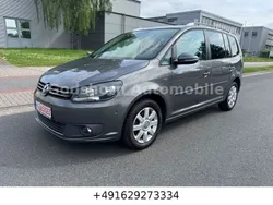 Grau Gebraucht 2013 VW Touran Life Van / Kleinbus | 7.990 € (Superpreis)