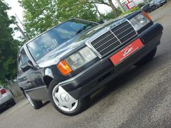Schwarz Gebraucht 1989 Mercedes E200 Limousine | 5.000 €