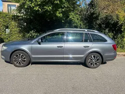 Silber Gebraucht 2010 Skoda Superb Ambition Limousine | 4.500 € (Fairer Preis)