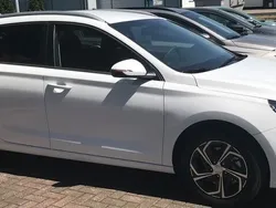 Weiß Neu 2024 Hyundai i30 Trend Kombi | 24.790 € (Fairer Preis)