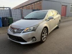 Grau Gebraucht 2013 Toyota Avensis Edition Kombi | 6.390 € (Guter Preis)