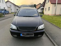 Schwarz Gebraucht 2005 Opel Zafira Van / Kleinbus | 1.800 € (Fairer Preis)