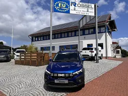 Grün Neu 2025 Dacia Sandero Expression Kleinwagen | 18.590 € (Guter Preis)