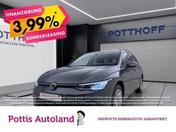 Grau Gebraucht 2024 VW Golf VIII Life Kombi | 22.977 € (Fairer Preis)