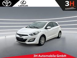 Weiß Gebraucht 2014 Hyundai i30 Limousine | 8.490 € (Fairer Preis)
