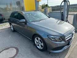 Grau Gebraucht 2017 Mercedes E220 Limousine | 22.500 € (Superpreis)