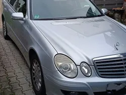 Silber Gebraucht 2006 Mercedes E200 Classic Kombi | 3.500 € (Guter Preis)